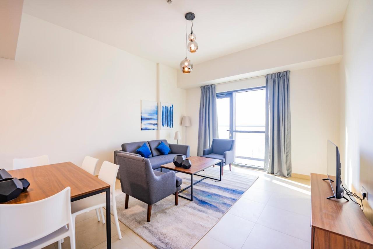 Expo Village Serviced Apartments Dubai Exteriör bild