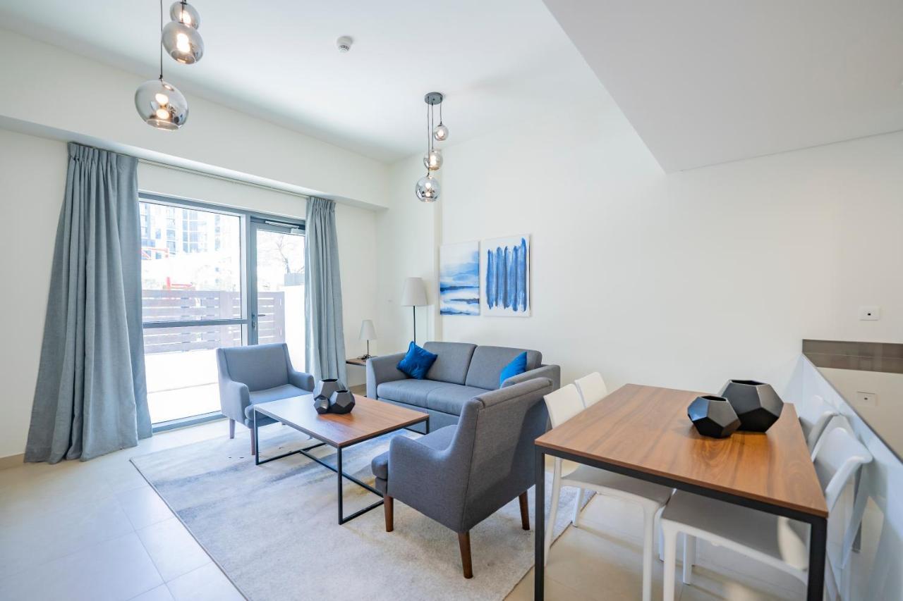 Expo Village Serviced Apartments Dubai Exteriör bild