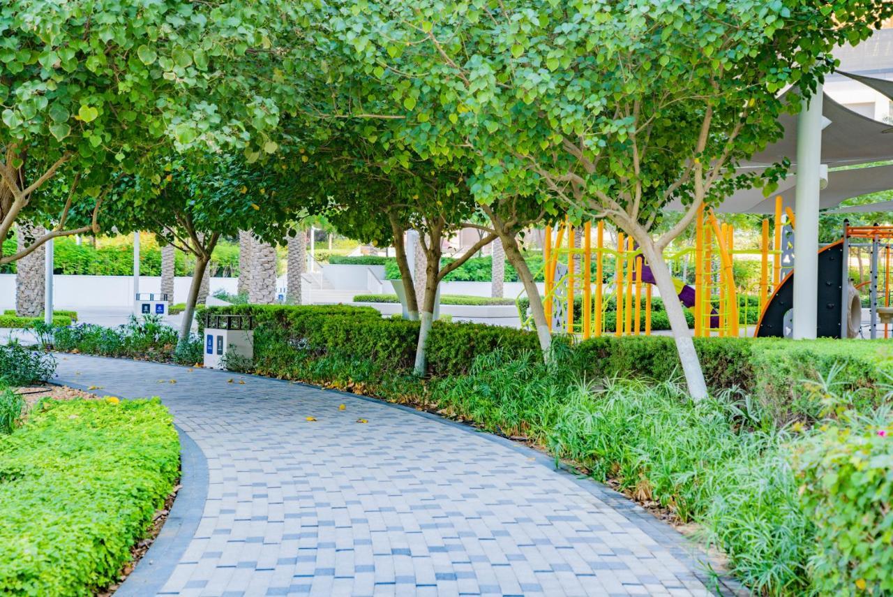 Expo Village Serviced Apartments Dubai Exteriör bild